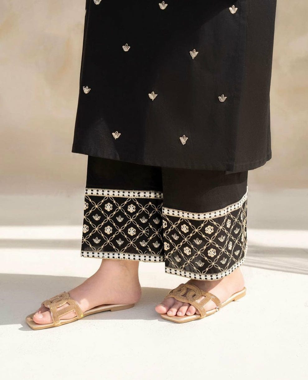 Tehzeeb Embroidery 2pc Stitched