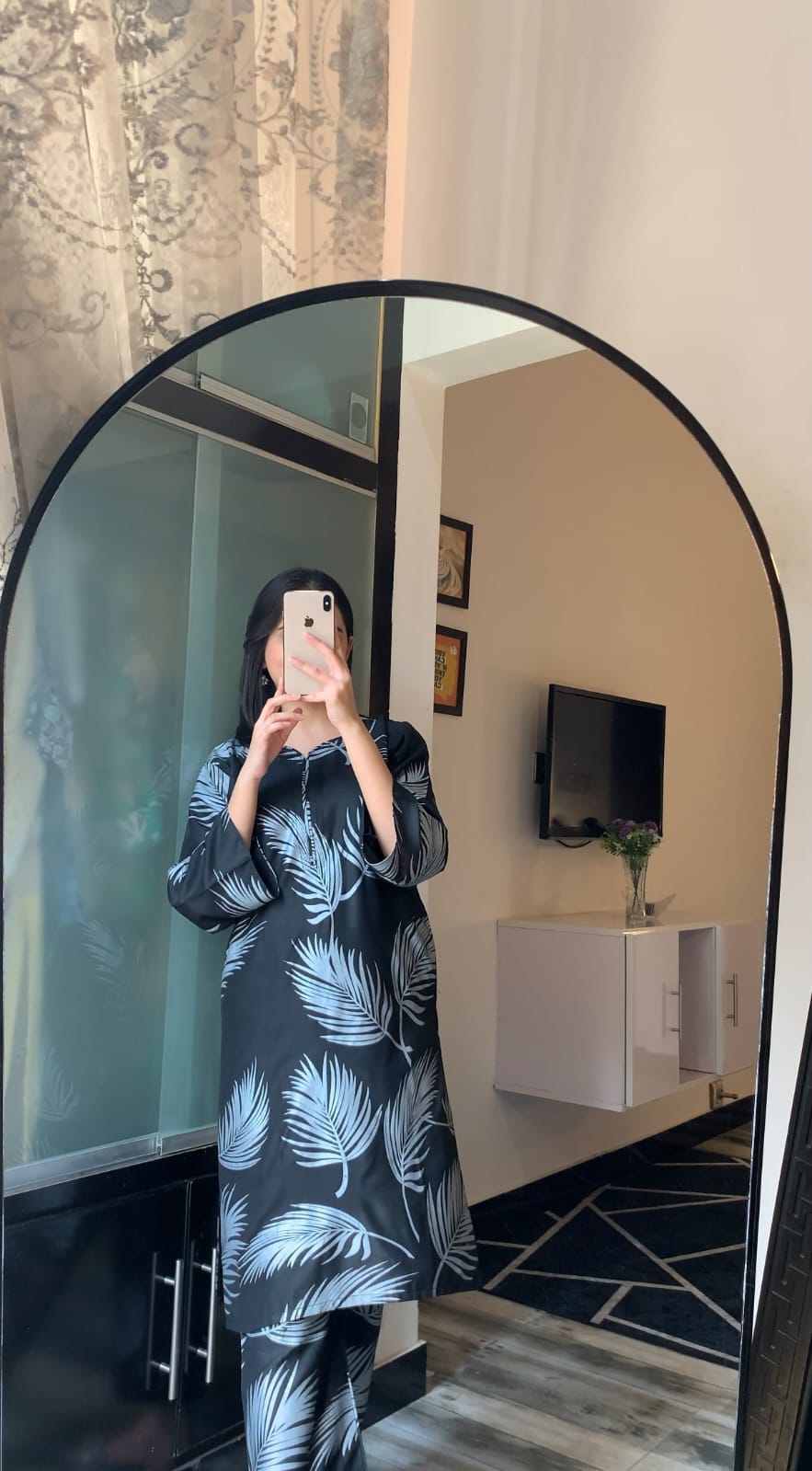 BIG LEAF PRINT