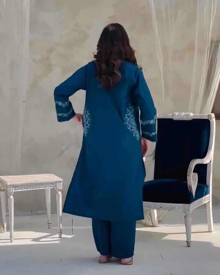 Chic Embroidered 2pcs