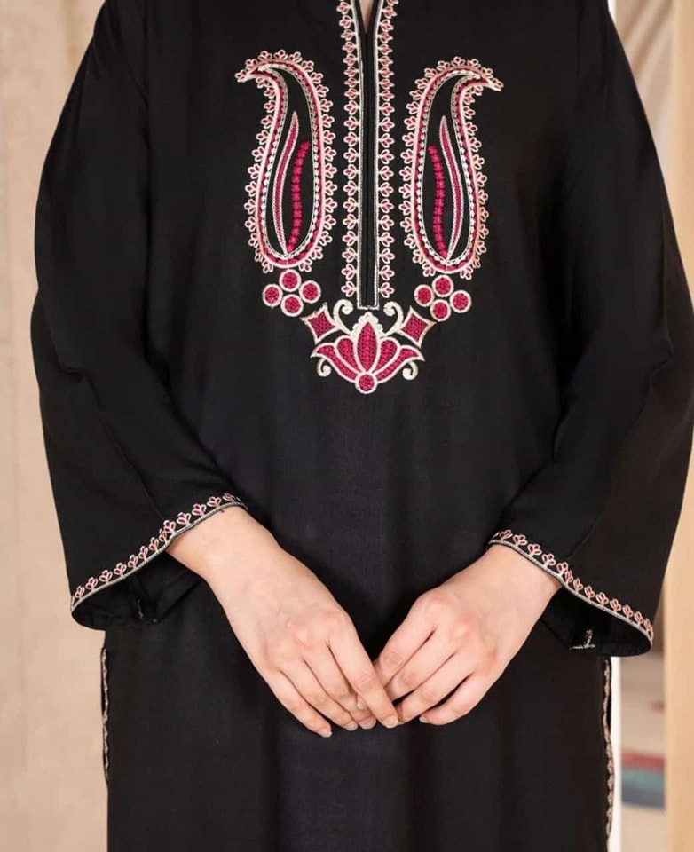 BLACK ROSE EMBROIDERY LONG LENGHT (HEAVY EMBROIDERY)